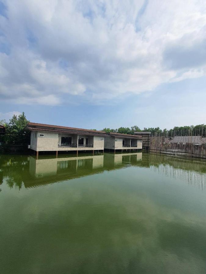 Banpu Resort Trat Ban Laem Klat Exterior photo